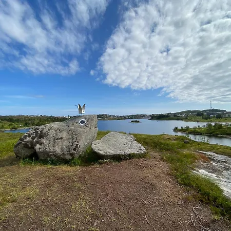 Eagle Bay - Waterfront Rorbu A *