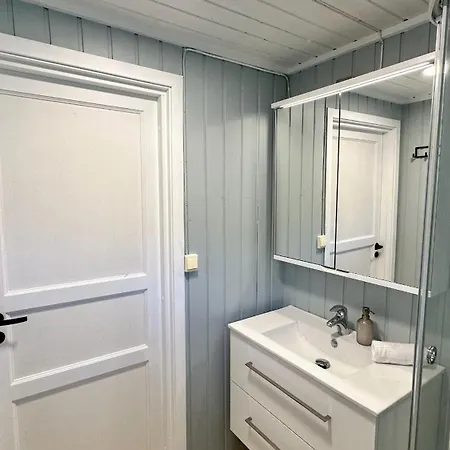 Eagle Bay - Waterfront Rorbu A Sørvågen